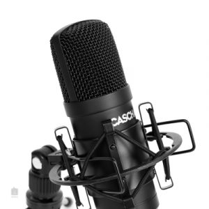 studiový kondenzátorový mikrofon